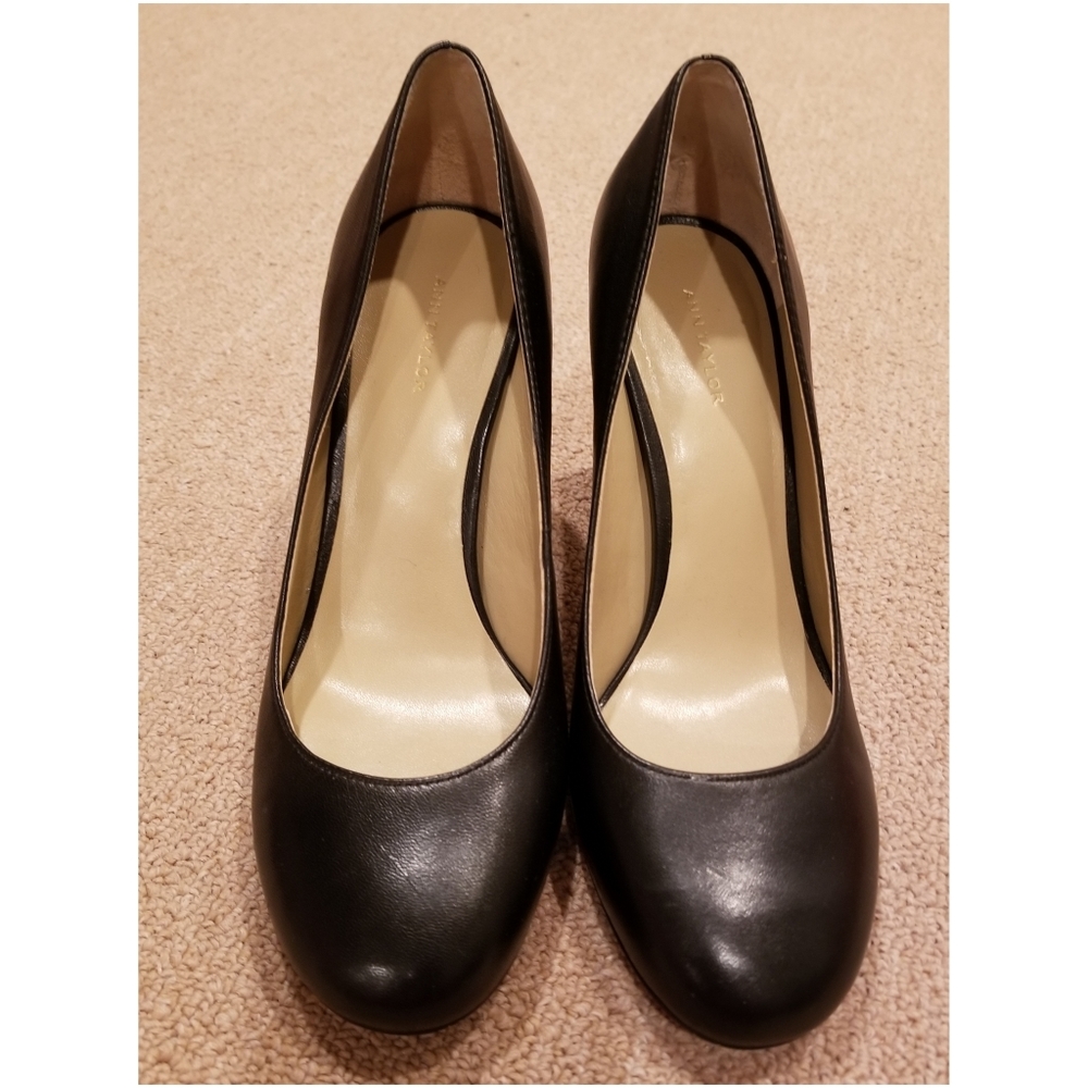 Ann Taylor black leather block heel pumps